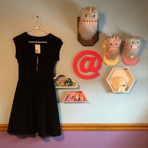 H&M black dress with zipper detail